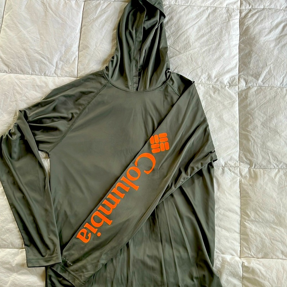 Hooded Columbia fishing long sleeve